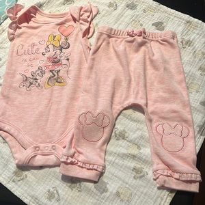 Girls 3-6mo disney outfit